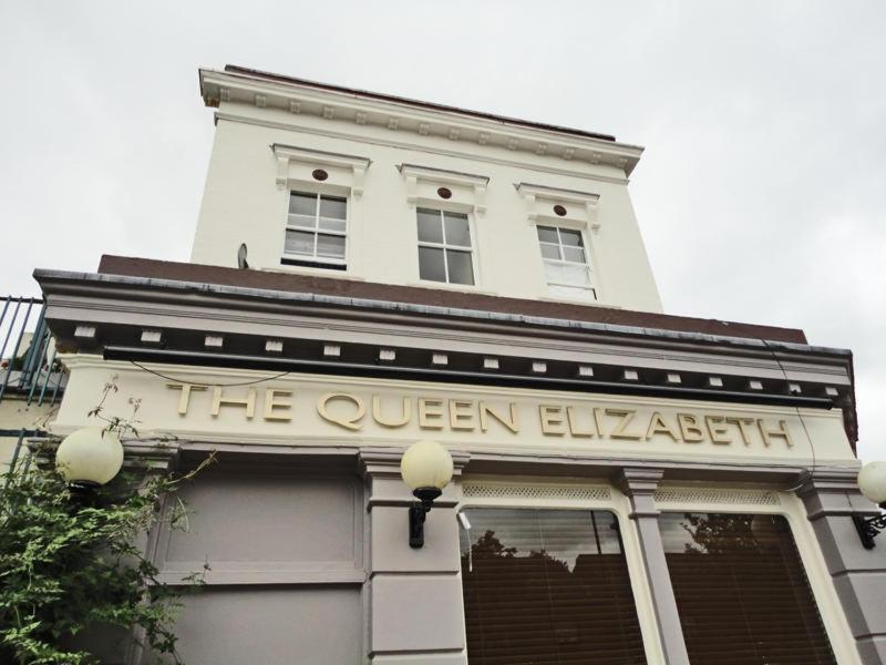 Queen Elizabeth Hostel London Exterior photo